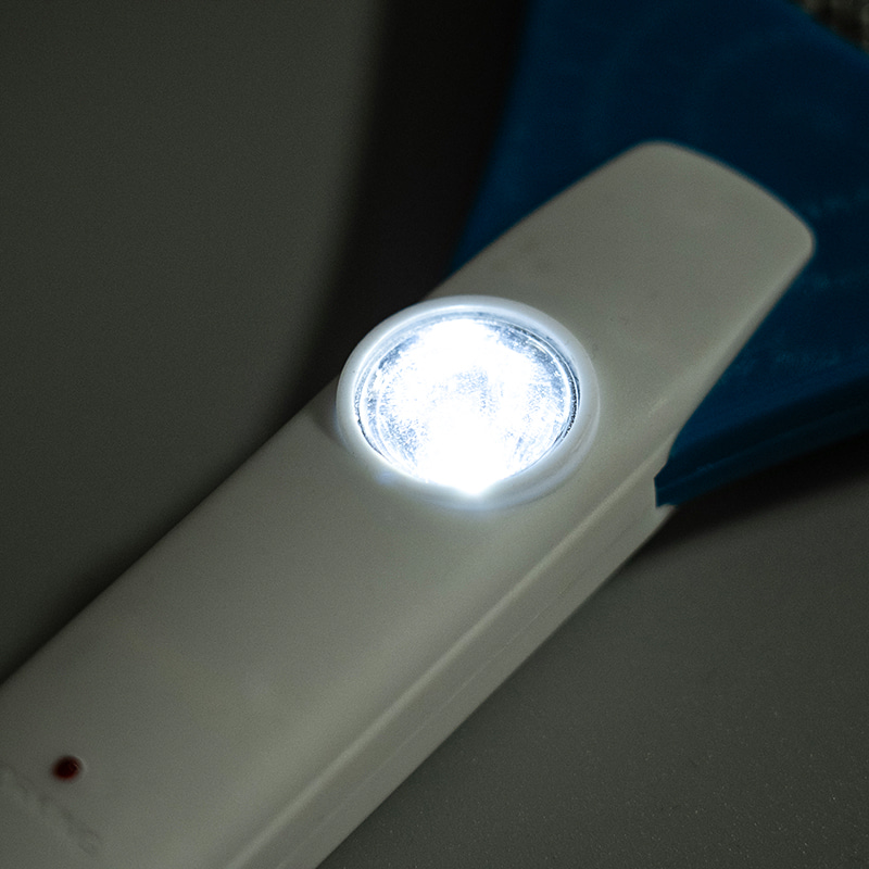 LED 3-Warna FF-678 dengan Bateri Asid Plumbum Palam 400mAh Pemukul Nyamuk Elektrik LED 3-Warna FF-678 dengan Bateri Asid Plumbum Palam 400mAh Pemukul Nyamuk Elektrik