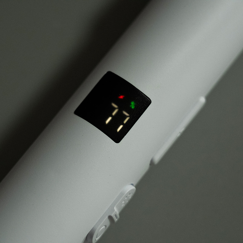 Lampu Corak Bersulam FF-882A 1200mAh Dasar USB Pemukul Nyamuk Elektrik dengan Paparan Lampu Corak Bersulam FF-882A 1200mAh Dasar USB Pemukul Nyamuk Elektrik dengan Paparan
